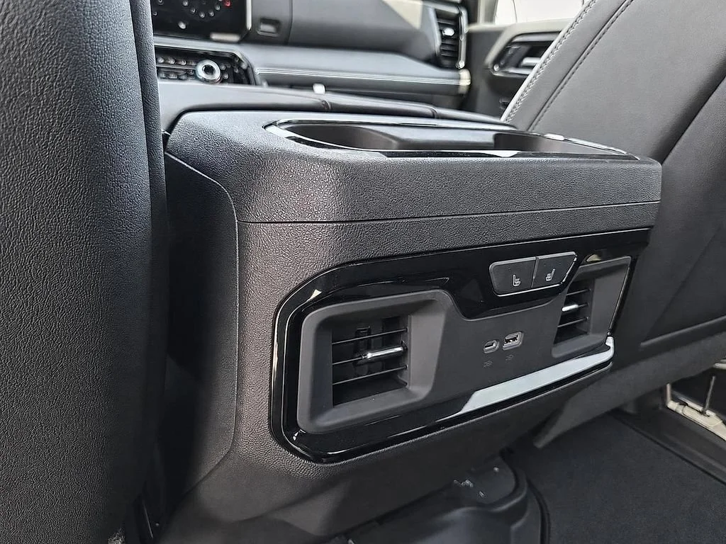 2026 GMC Sierra 1500 AT4X - Photo 10