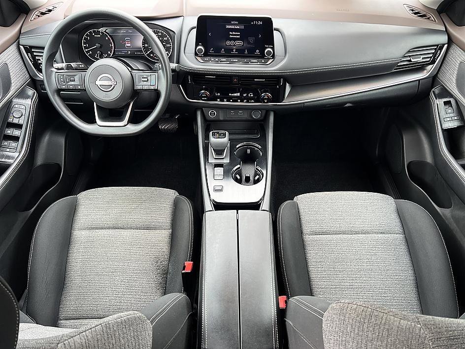Certified Used 2023 Gun Metallic Nissan SV image 18