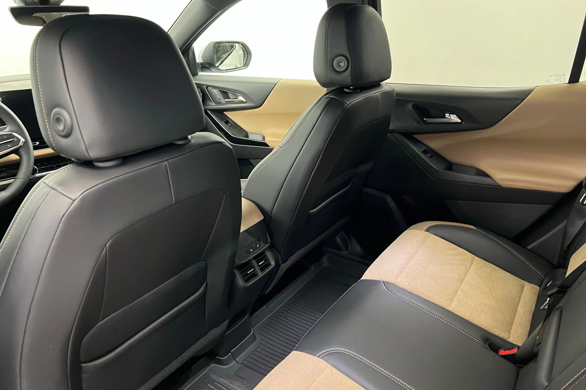 2026 Chevrolet Equinox ACTIV - Photo 19