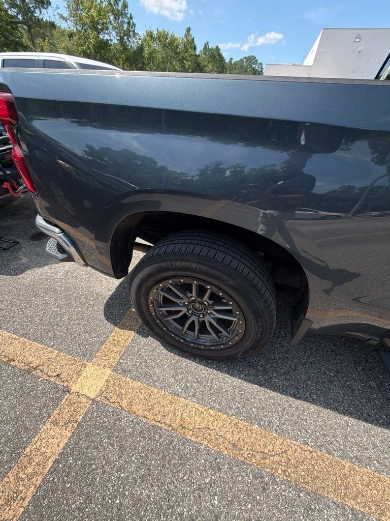 Used 2020 Gray Chevrolet LT image 7
