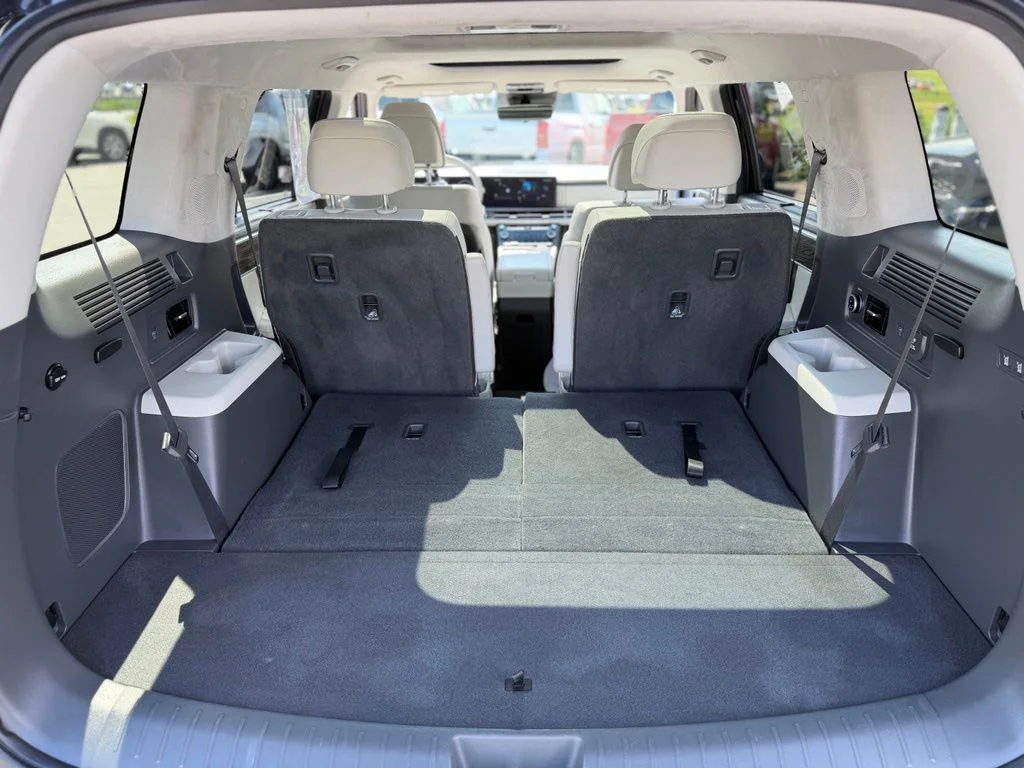 Used 2024 Black Hyundai Calligraphy image 6