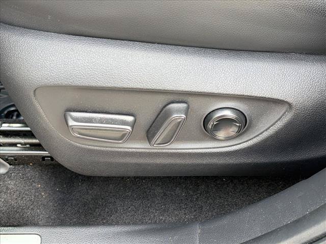 Used 2023  Toyota Limited image 24