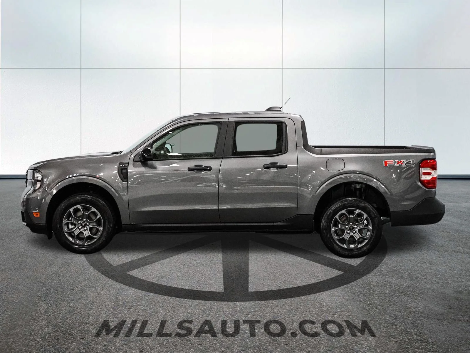 New 2026 Gray Ford XLT image 3