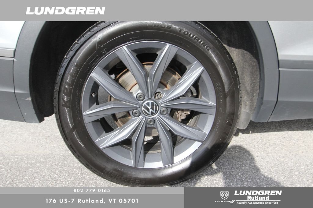 Used 2023 Gray Volkswagen 2.0T SE image 30
