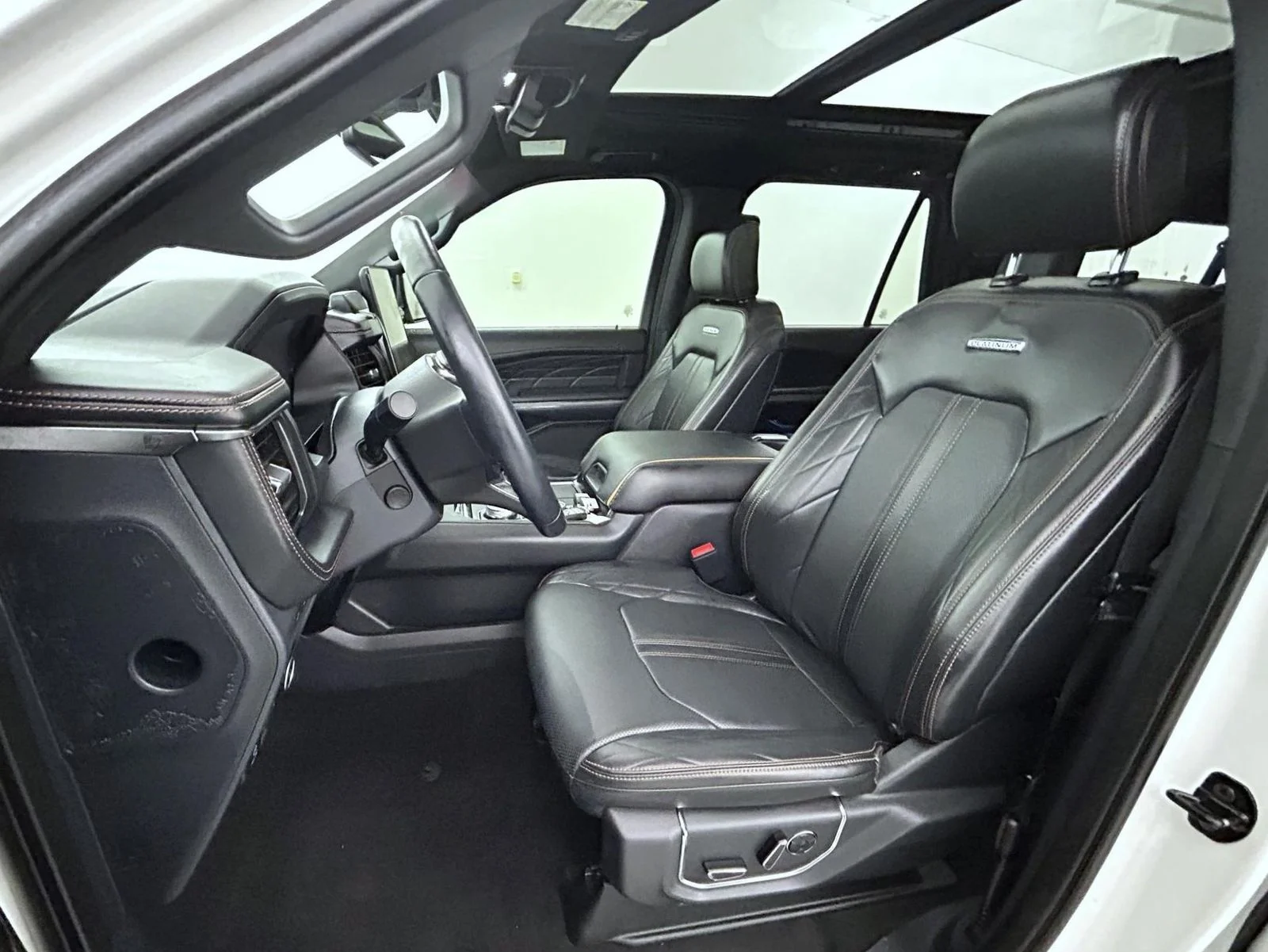 Used 2024 White Ford Platinum image 11