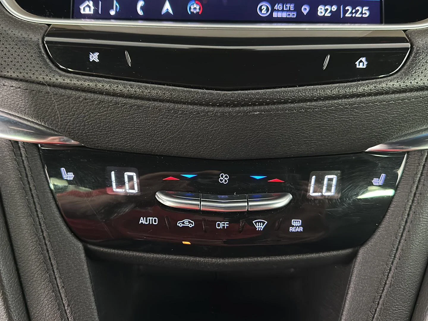 Used 2023 Argent Silver Metallic Cadillac AWD Premium Luxury image 34