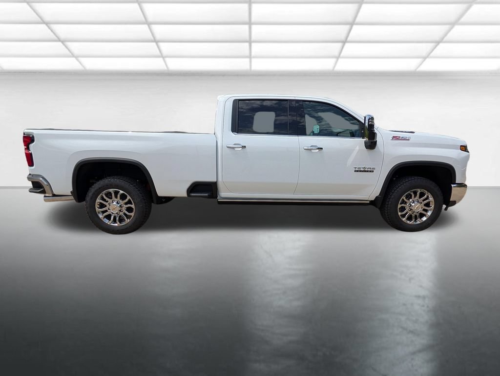 New 2026 Summit White Chevrolet LTZ image 36