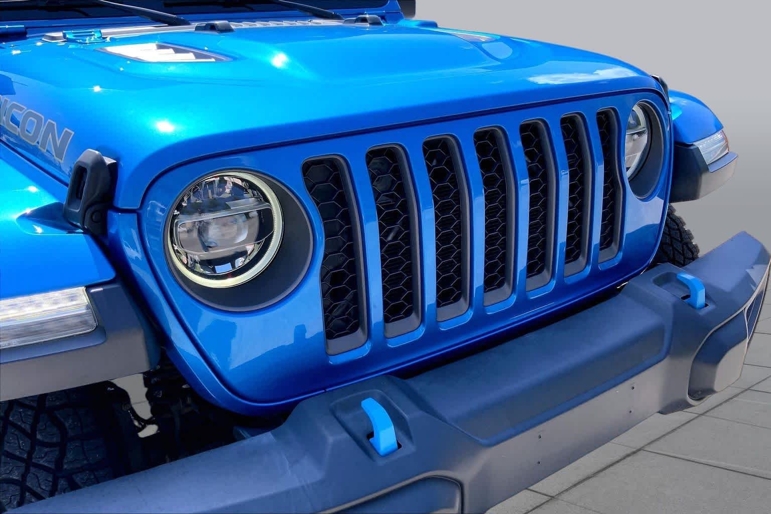 Used 2022 Hydro Blue Pearlcoat Jeep Unlimited Rubicon image 30