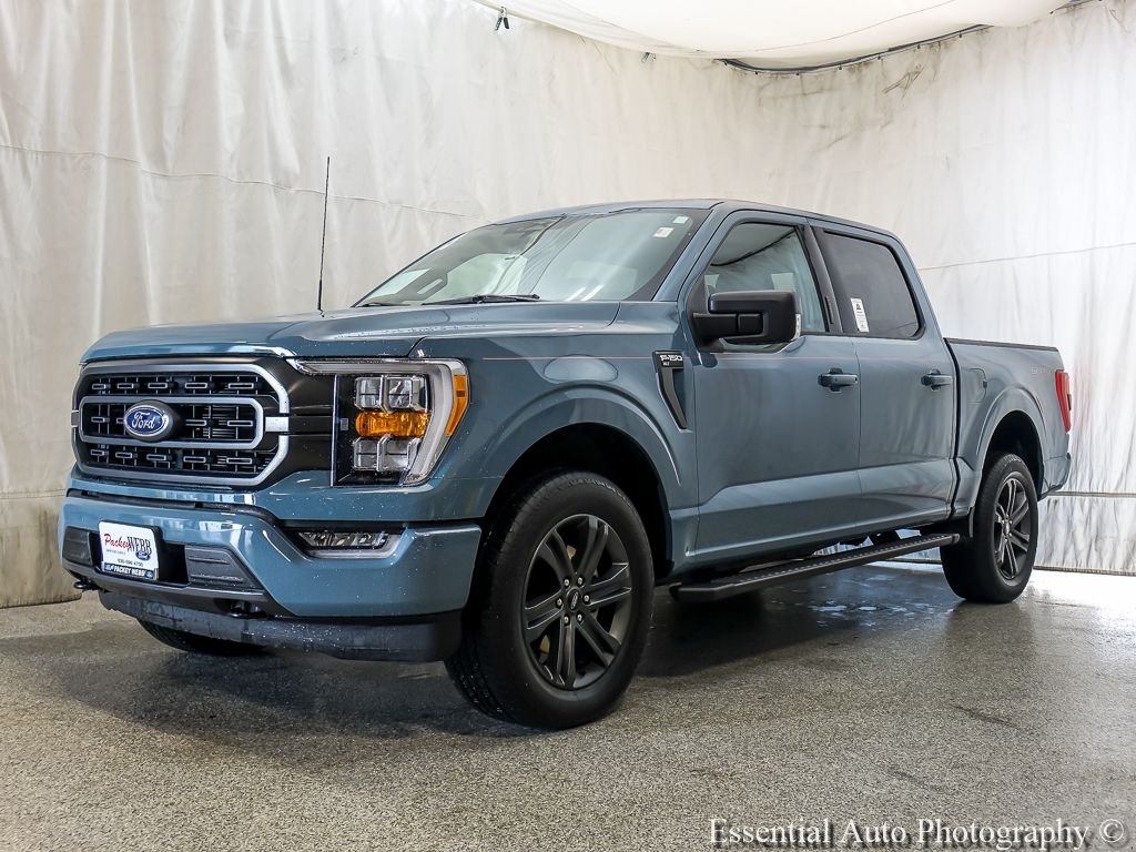 Used 2023 Blue Ford XLT image 2