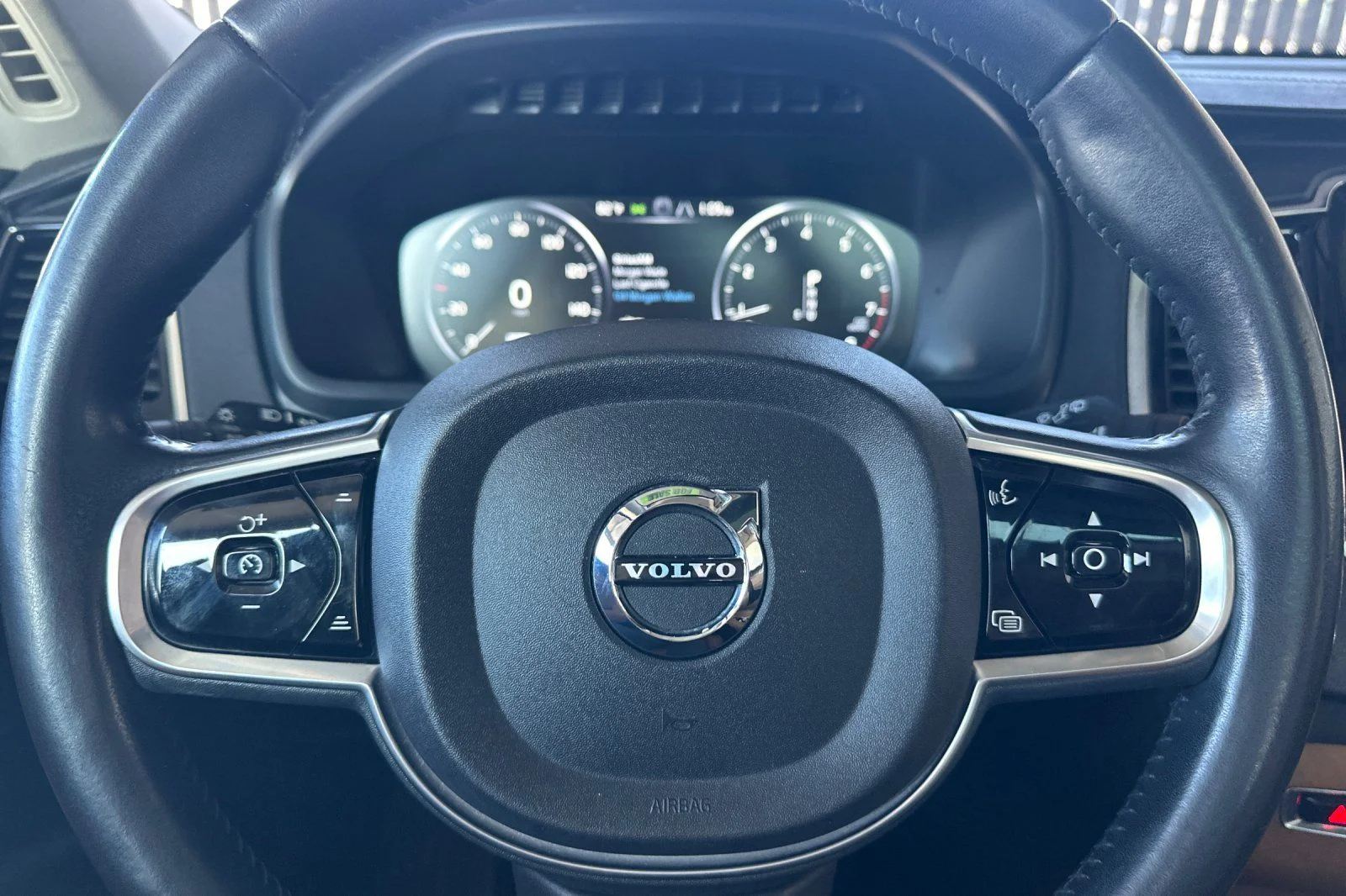 Used 2016 Ice White Volvo T6 Inscription image 27