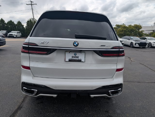 Certified Used 2026 Mineral White Metallic BMW xDrive40i image 4