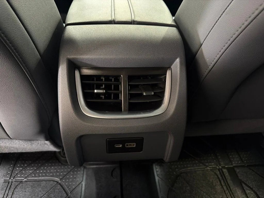 Used 2020 Summit White Chevrolet LT image 15