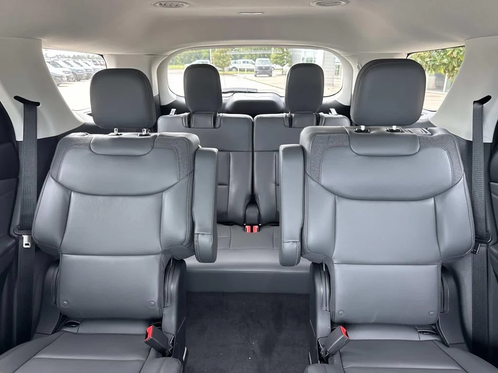 New 2026 Carbonized Gray Metallic Ford Active image 7