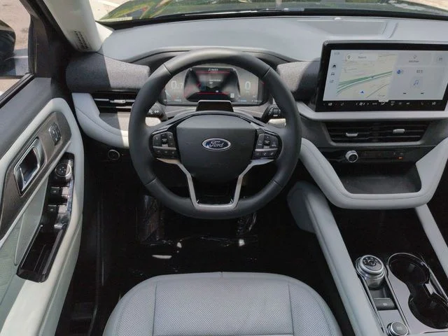 New 2026 Agate Black Metallic Ford Platinum™ image 16