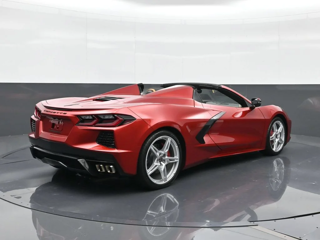 Used 2022 Red Chevrolet Stingray image 14