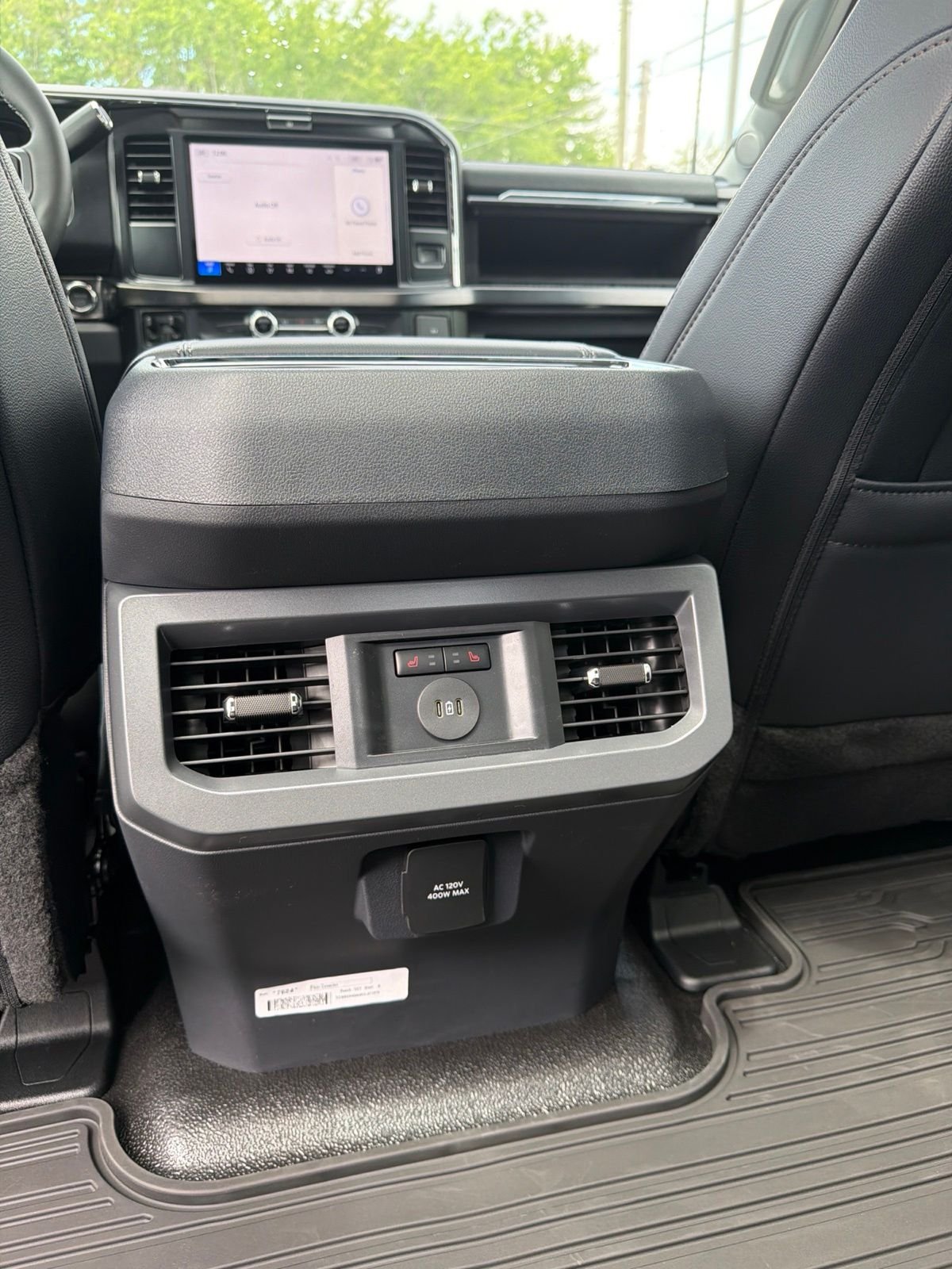 New 2026 Carbonized Gray Metallic Ford F-250® Lariat® image 17