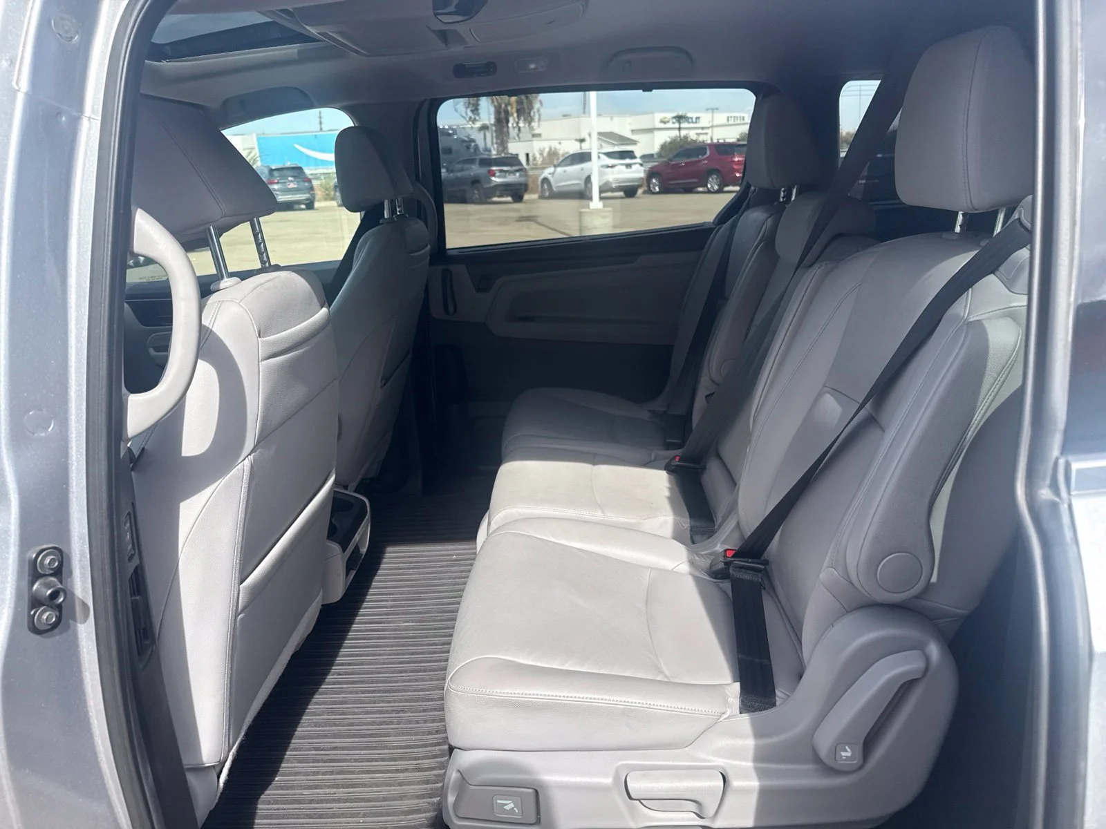 Used 2018 Silver Honda Elite image 27