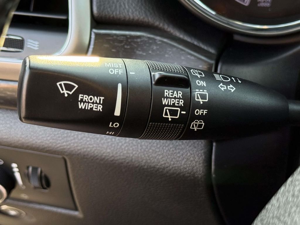 Used 2018 Black Jeep Altitude image 24
