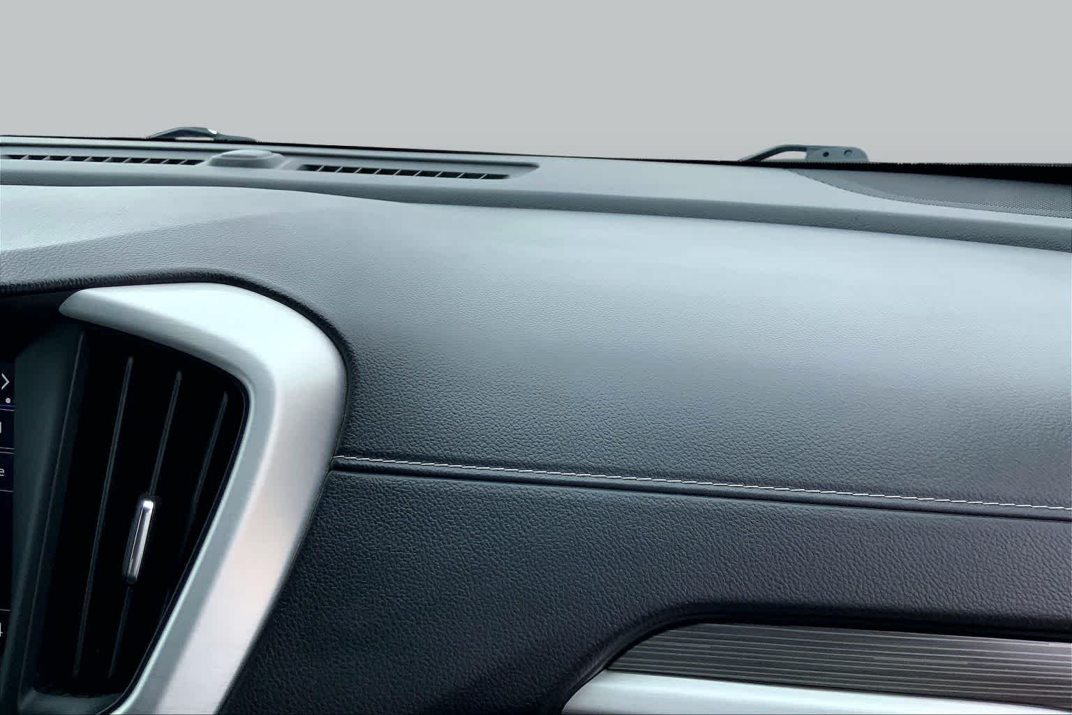 Used 2022 Summit White GMC SLT image 19