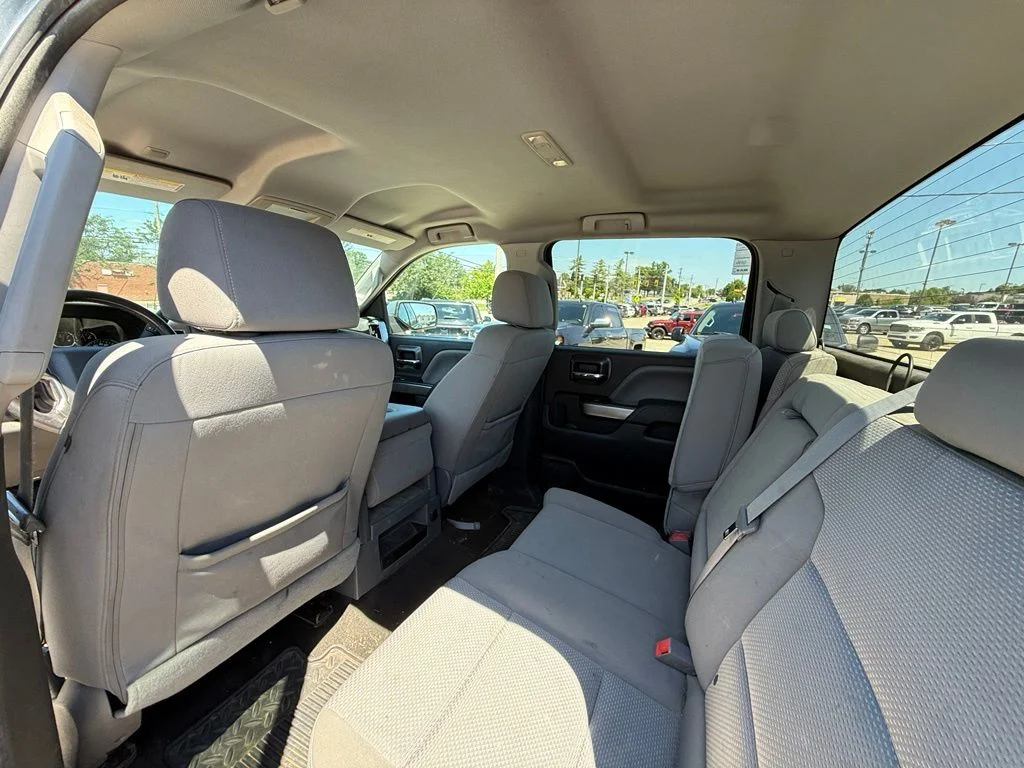 Used 2016 Gray Chevrolet LT image 24