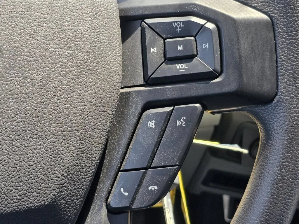 New 2025 Oxford White Ford Base image 33