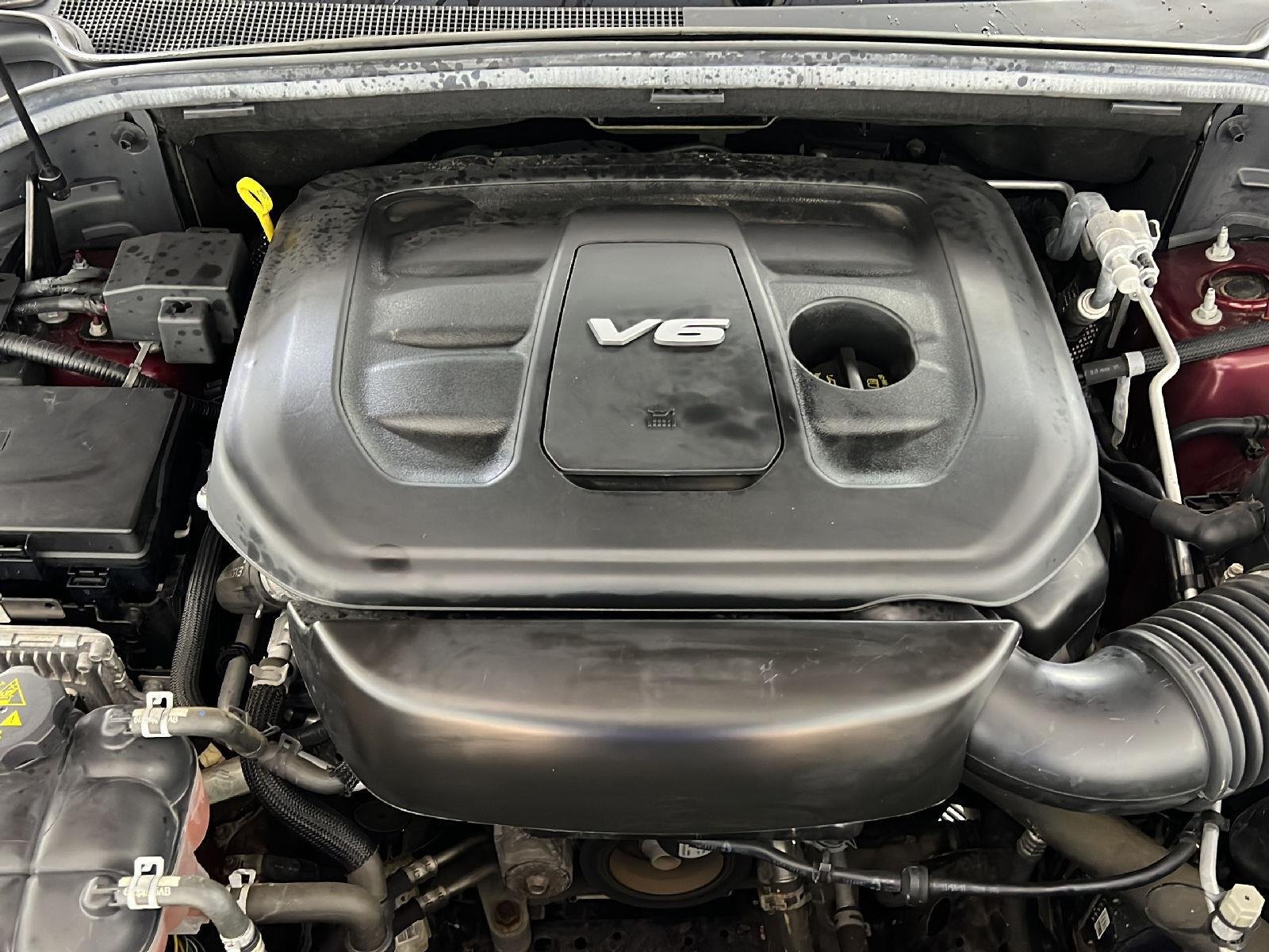 Used 2018 Velvet Red Pearlcoat Jeep Limited image 25