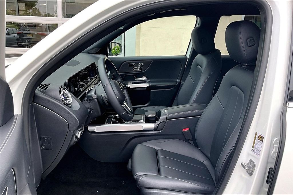 Certified Used 2023 White Mercedes-Benz GLB 250 image 27