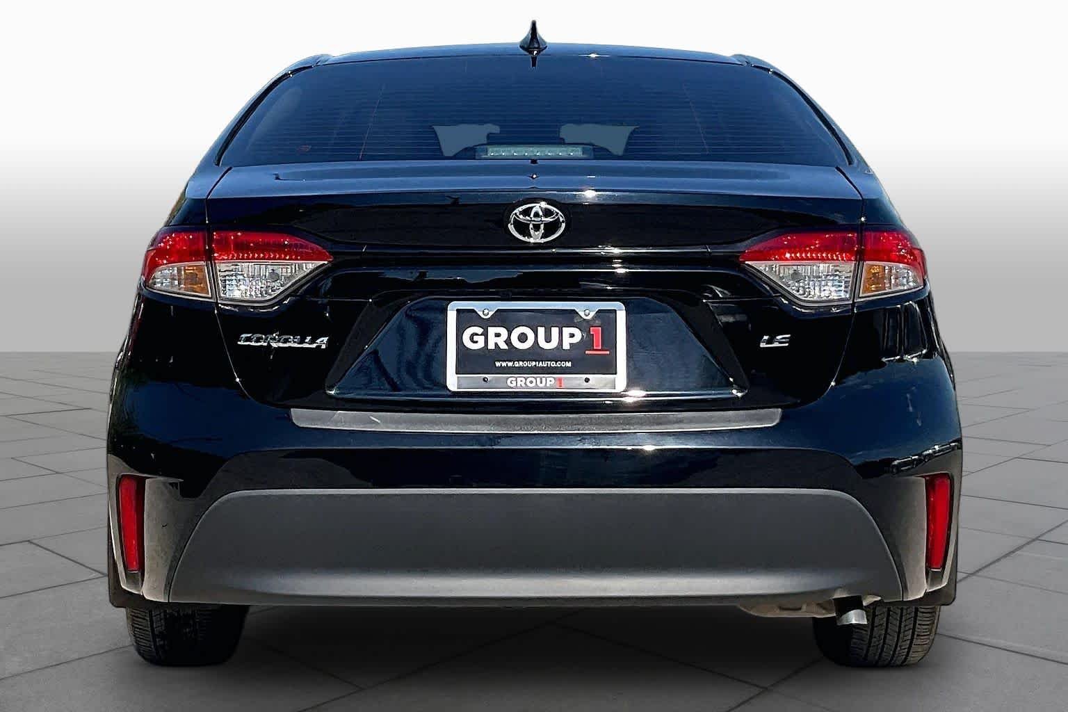 Used 2025 Midnight Black Metallic Toyota LE image 5