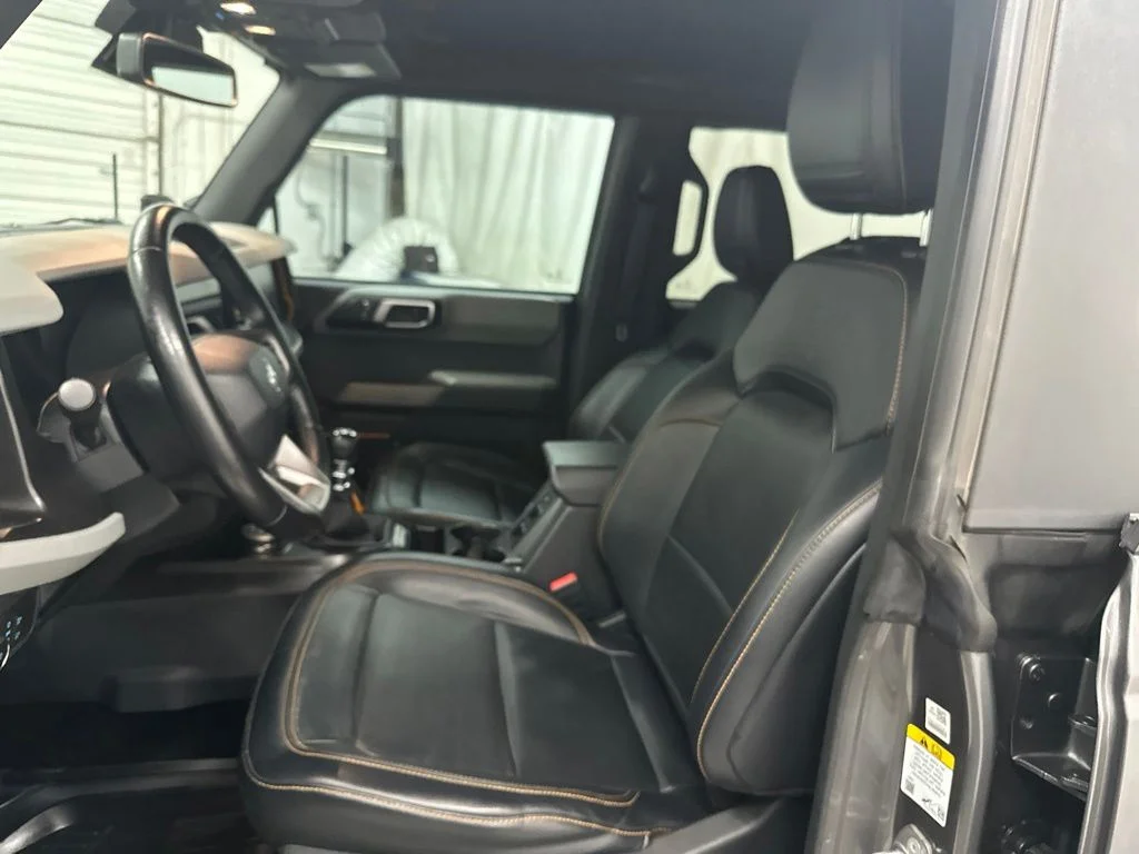 Used 2022 Gray Ford Badlands image 28