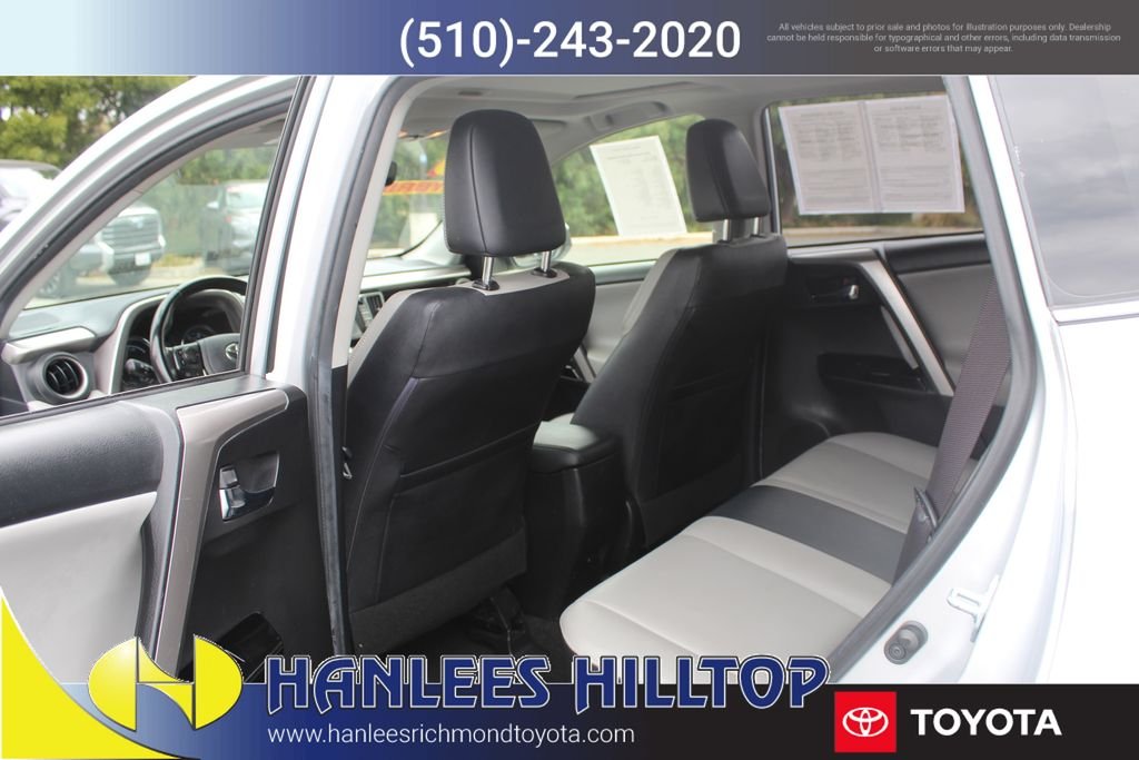Used 2016  Toyota Limited image 17