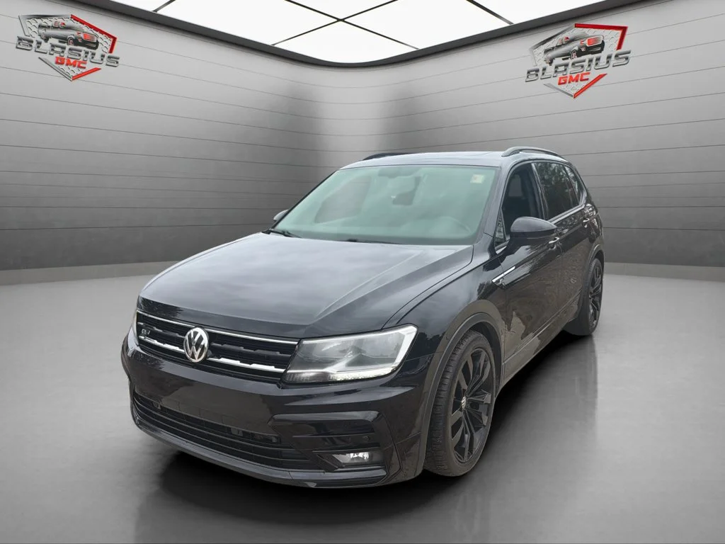Used 2021 Black Volkswagen 2.0T SE image 1