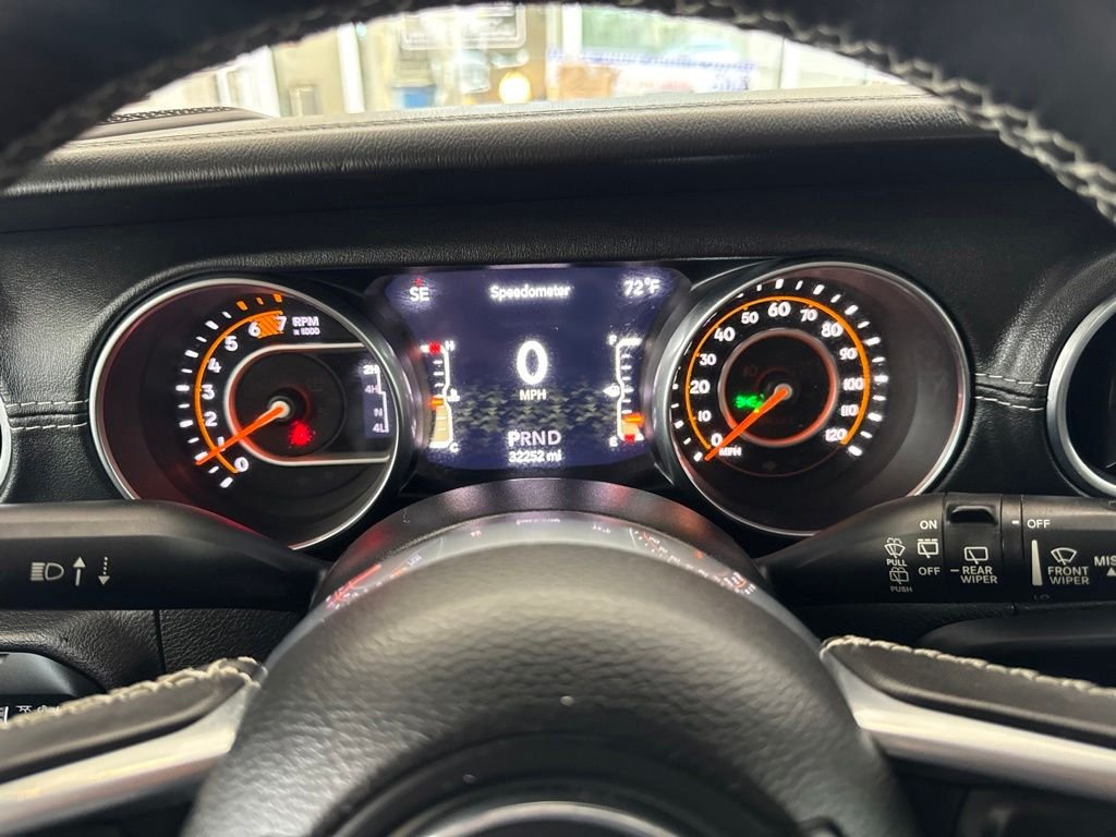 Used 2019 Black Jeep Unlimited Sahara image 13