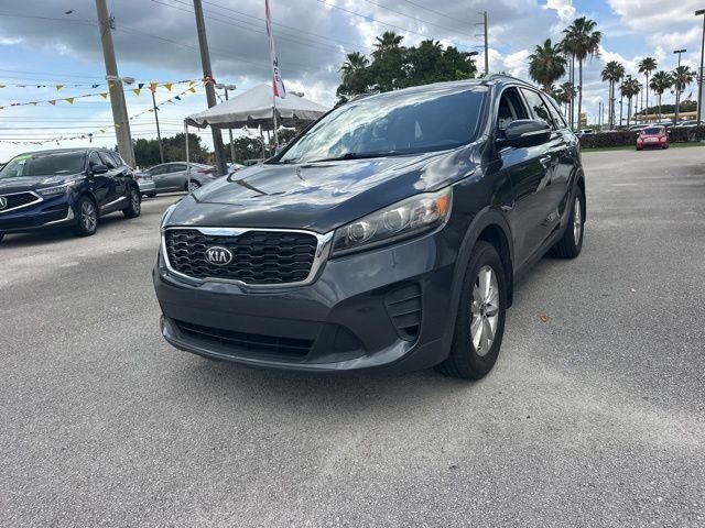 Used 2019 Kia Sorento LX with VIN 5XYPG4A59KG477499 for sale in Stuart, FL