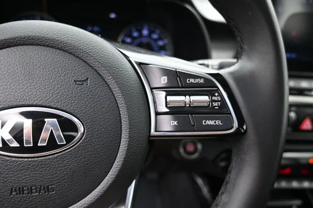 Used 2021 Black Kia EX image 26