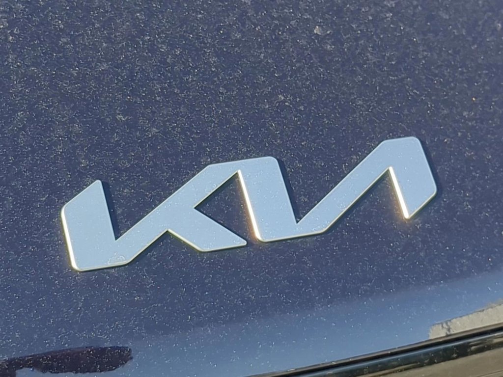 New 2026 Deep Chroma Blue Kia LXS image 15