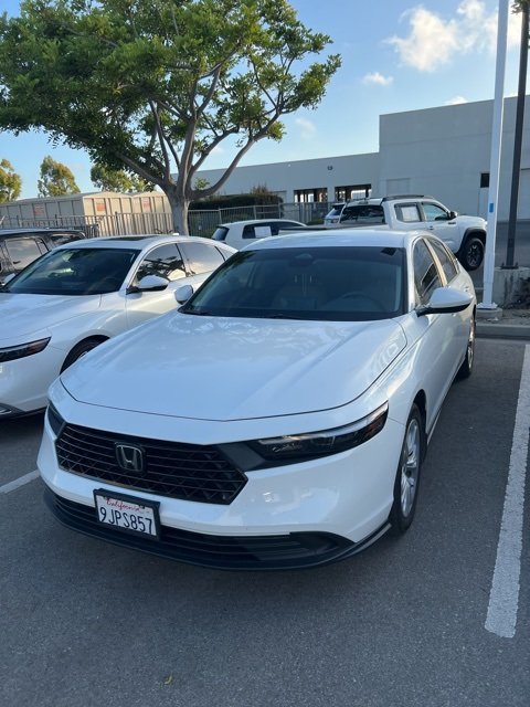 2023 Honda Accord LX photo 2