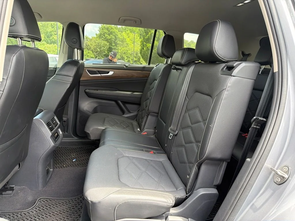 Used 2024 Silver Volkswagen 2.0T SE w/Technology image 26