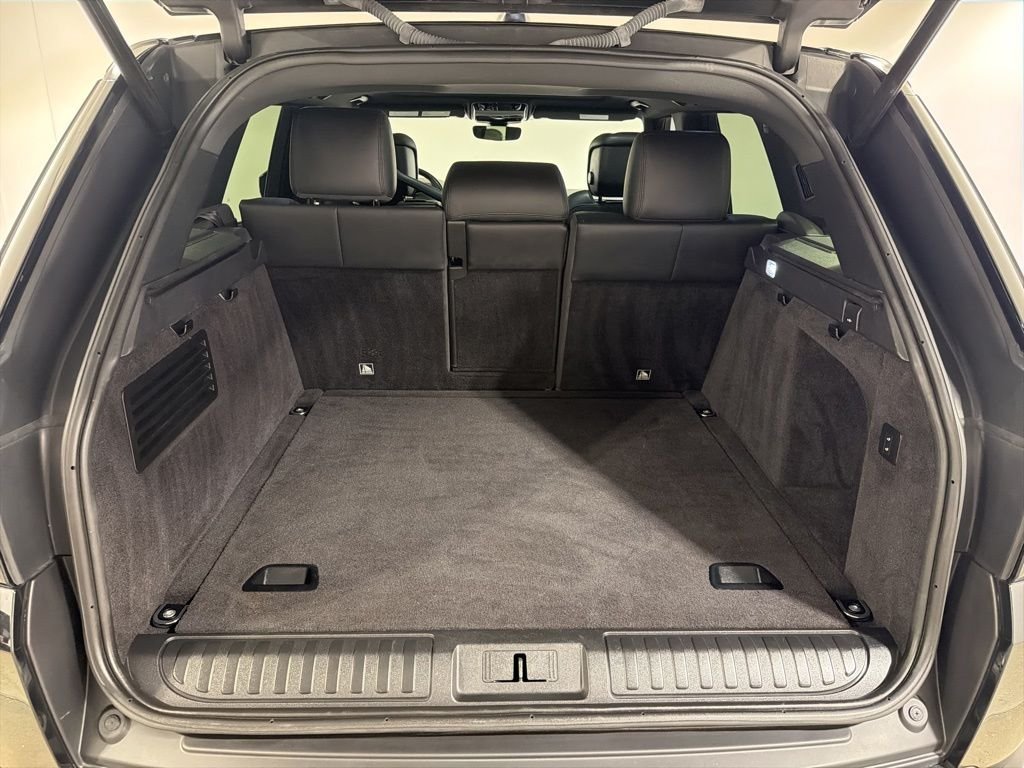 Used 2019  Land Rover Supercharged image 29