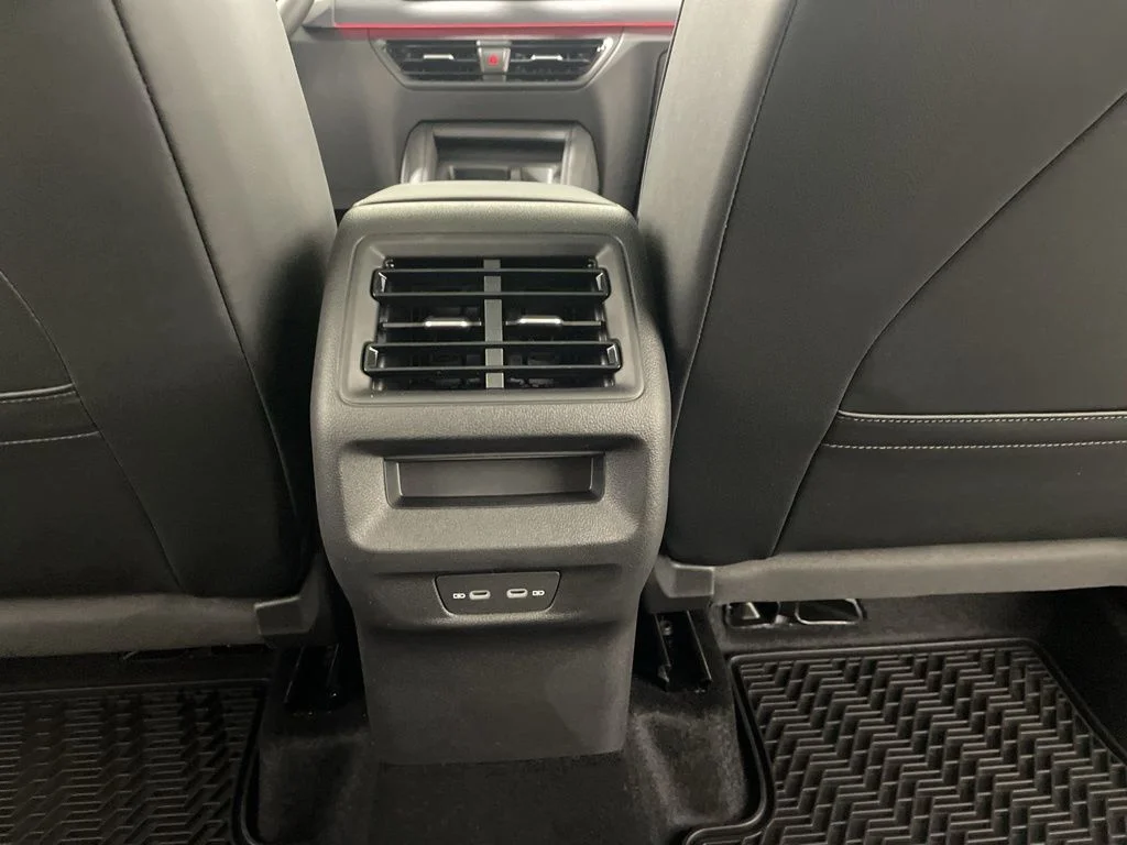 New 2026 White/off-white Volkswagen 2.0T SE image 20