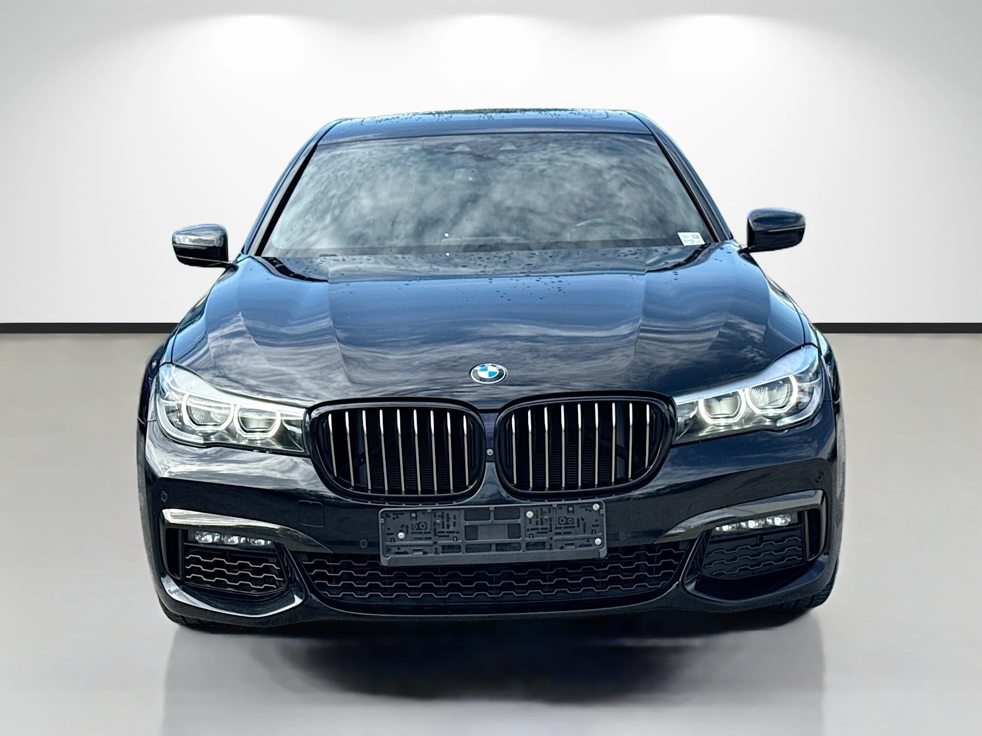 Used 2019 Black Sapphire Metallic BMW 740i image 8
