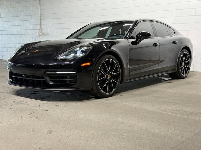 2022 Porsche Panamera Platinum Edition