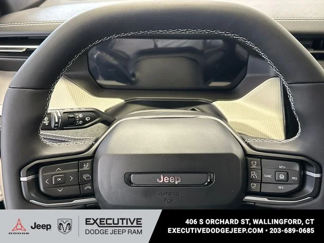 New 2026 Bright White Clear-Coat Exterior Paint Jeep Laredo image 10