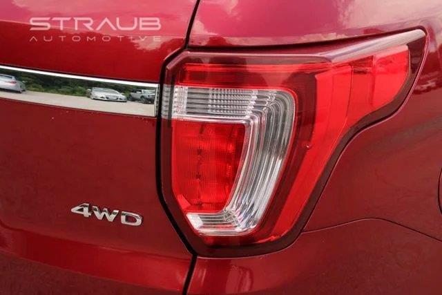 Used 2018 Ruby Red Metallic Tinted Clearcoat Ford XLT image 18