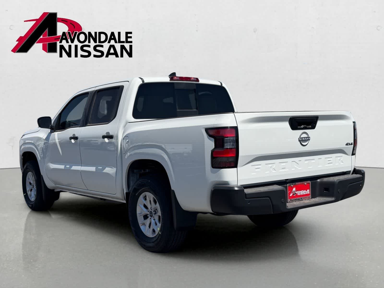New 2026 Glacier White Nissan Crew Cab S image 4