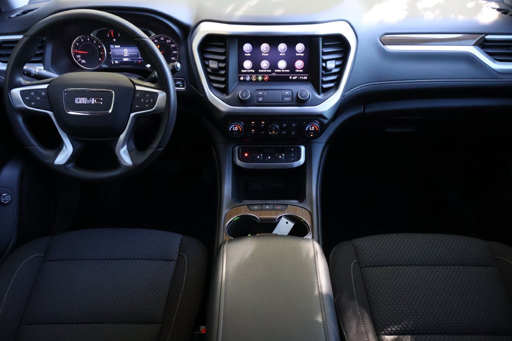2023 GMC Acadia SLE - Photo 15