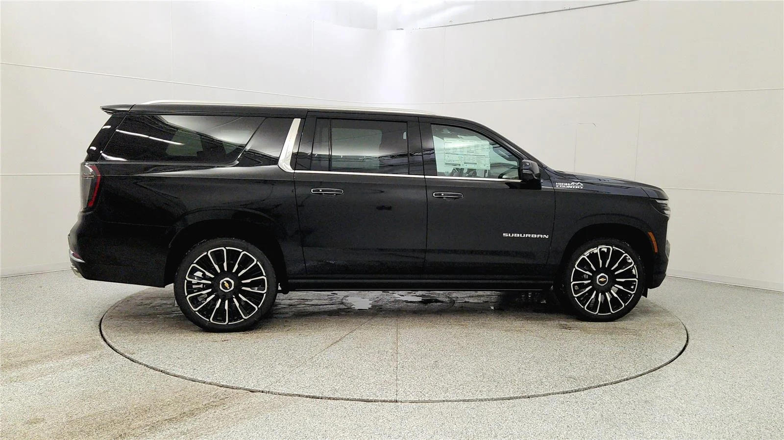 2026 Chevrolet Suburban High Country - Photo 8