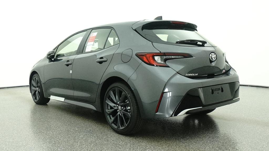 New 2026 Magnetic Gray Meta Toyota XSE image 27