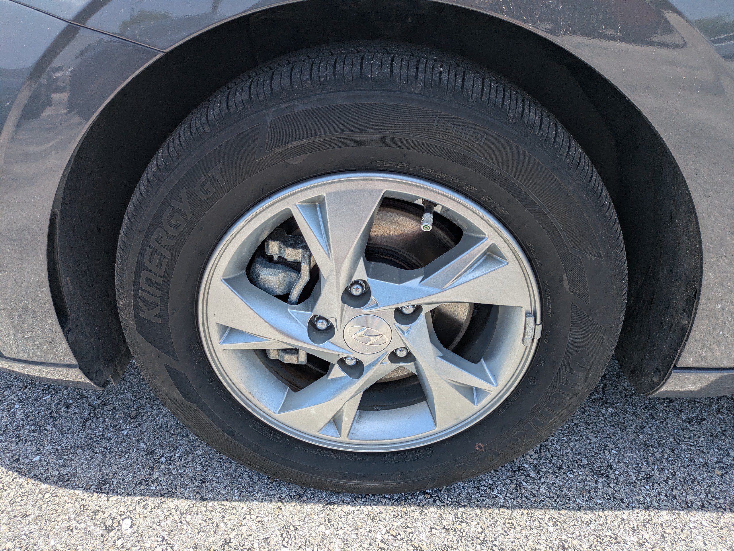Certified Used 2023 Ecotronic Gray Hyundai SE image 11