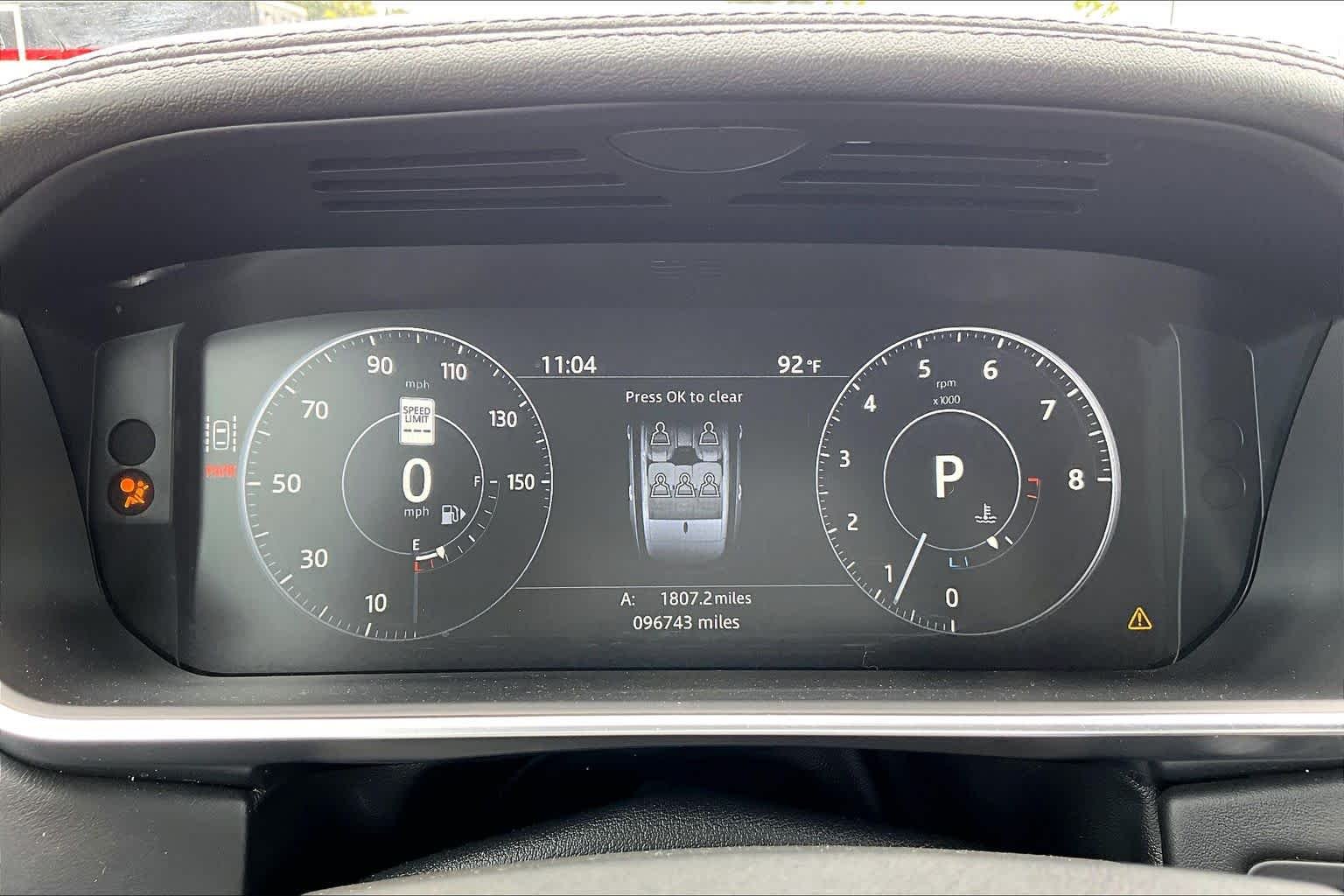 Used 2017 Santorini Black Land Rover HSE image 26