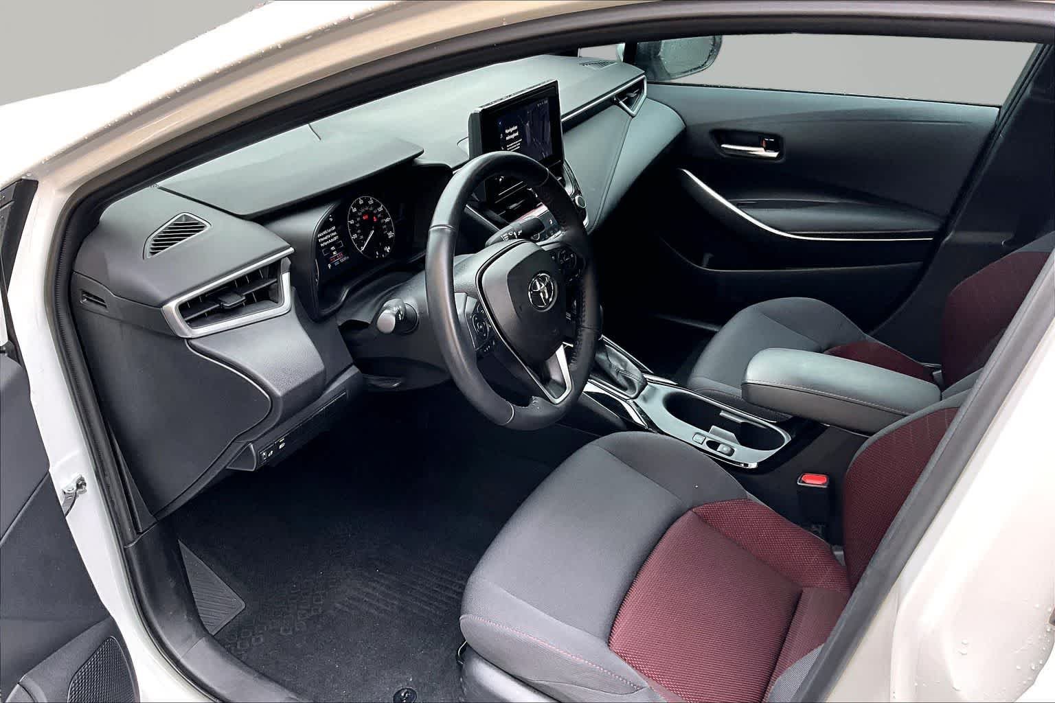 Used 2024 Ice Cap Toyota SE image 17
